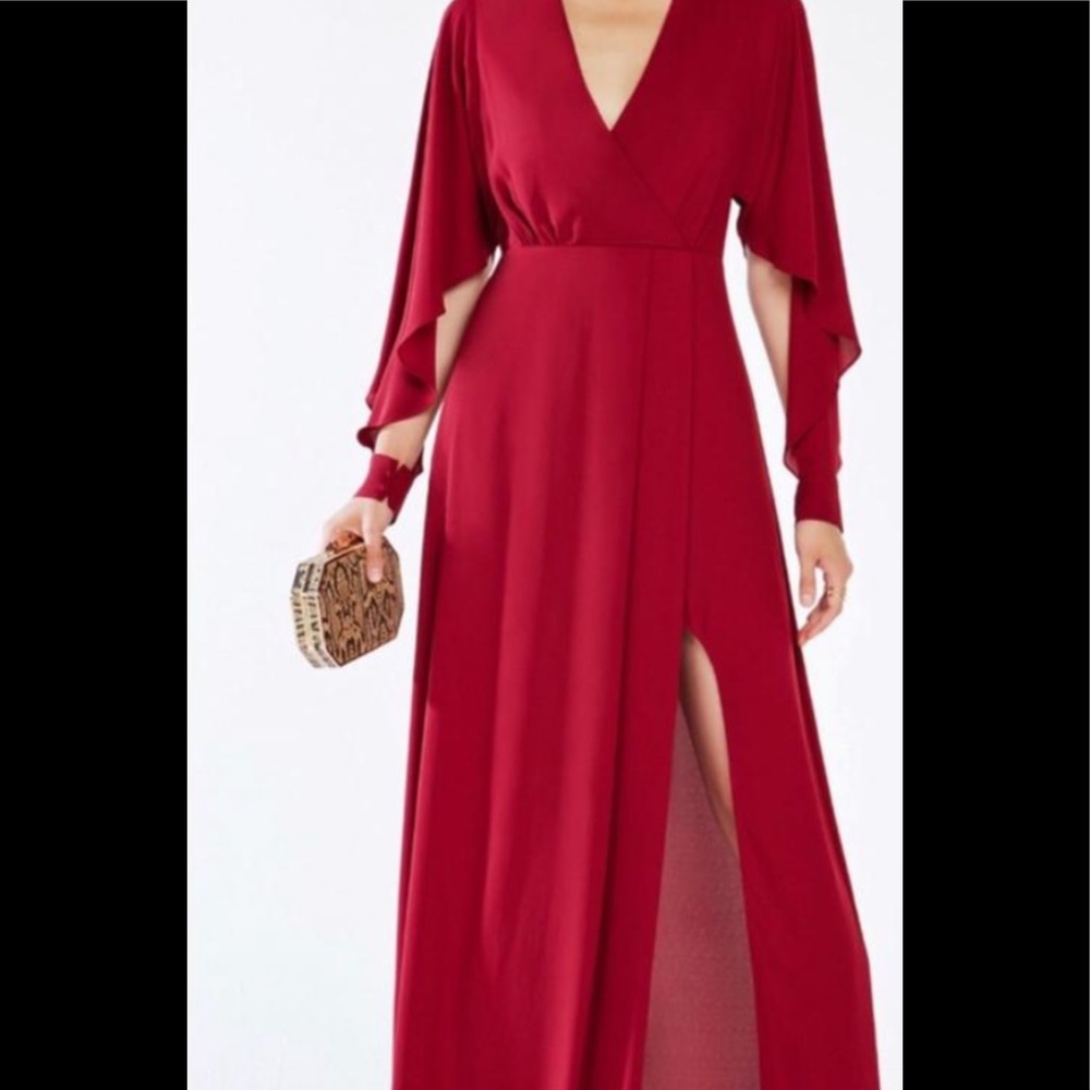 From bcbg closed the slit can be opened